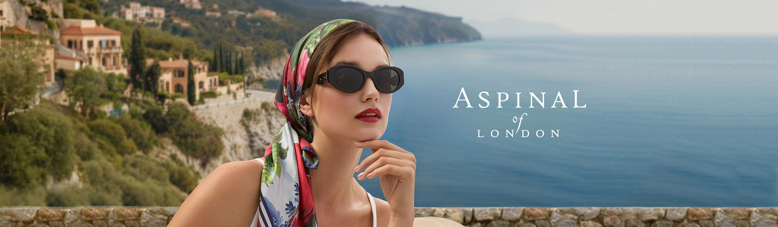 Aspinal of London Eyewear luxe brillen en zonnebrillen voor dames, betaalbare luxe.